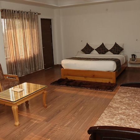 Aeradyo Inn Алмора Экстерьер фото